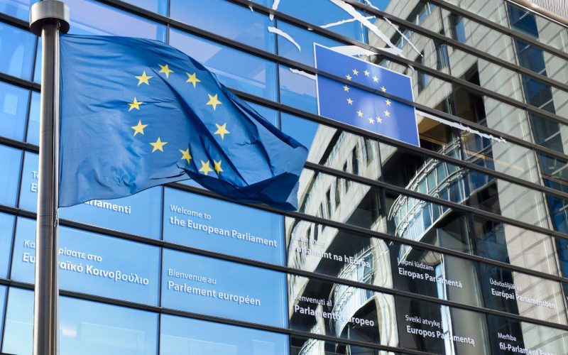 loi mica crypto influenceurs